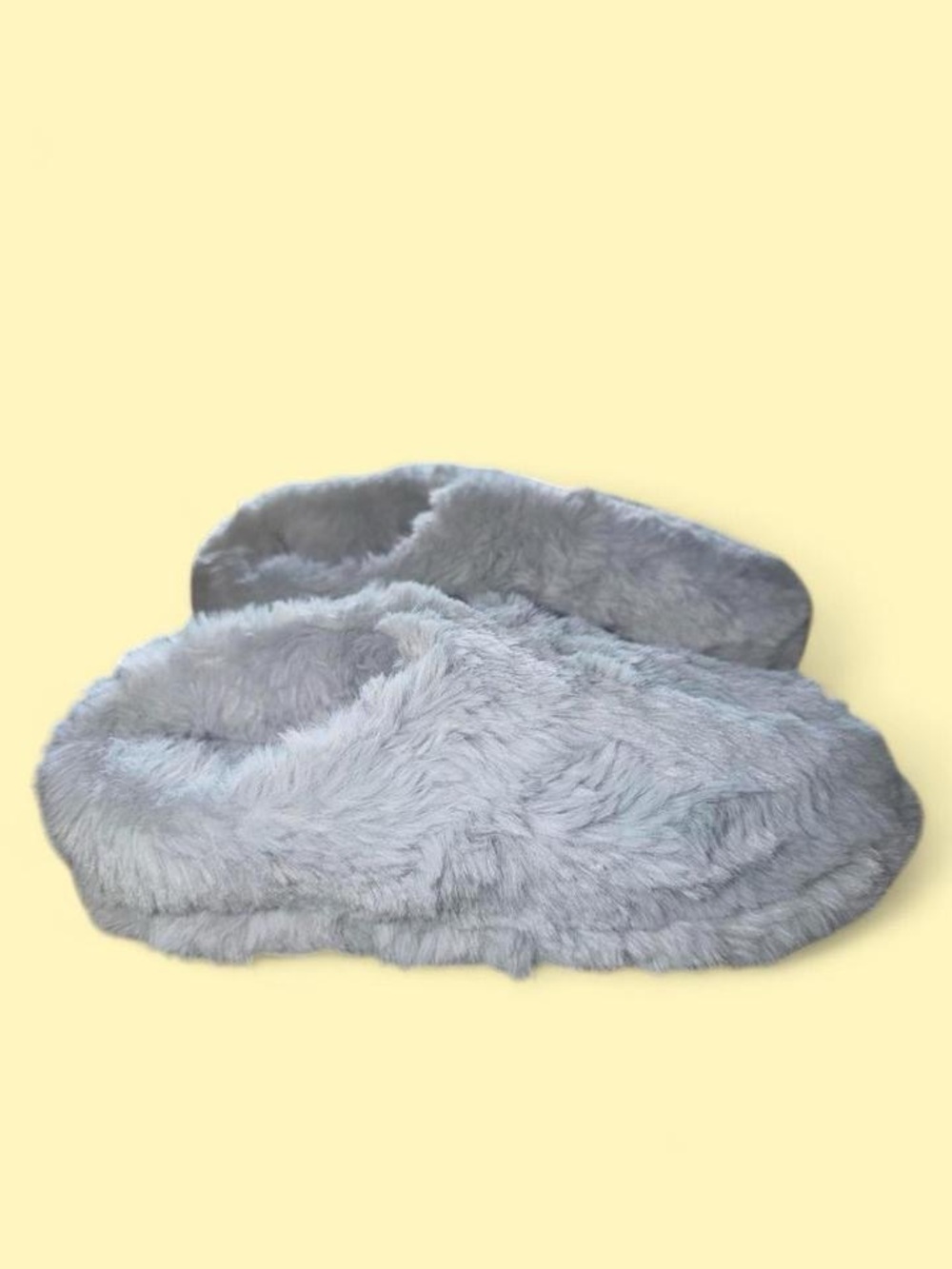 NWOT SKIMS Plush Faux-Fur Slide Slippers - Light Gray